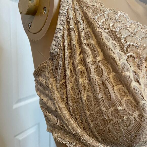Bezier 38E EUC bra beige lace underwires - Picture 3 of 6